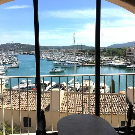 Le Coin Bleu - Vue Et Port A 2 Pas De La Aux Marines De Pour 2 Personnes شقة