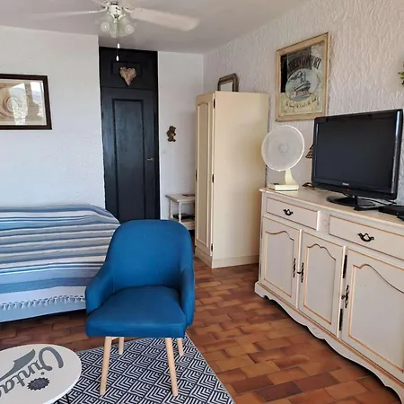 Apartamento Le Coin Bleu - Vue Et Port A 2 Pas De La Aux Marines De Pour 2 Personnes *