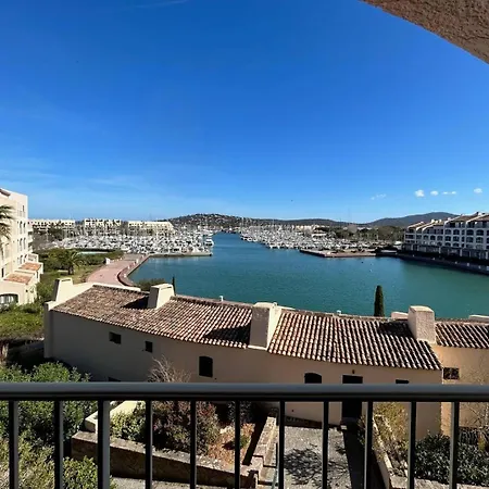 Le Coin Bleu - Vue Et Port A 2 Pas De La Aux Marines De Pour 2 Personnes *